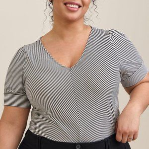 Torrid Studio Crepe V-Neck Puff Sleeve Top Plus Size 5X